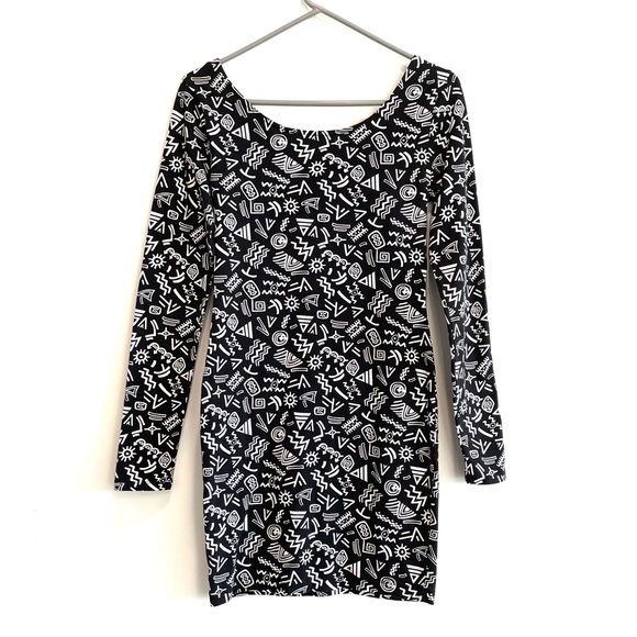 Forever 21 Bodycon Black and White Print Dress Size Small - Picture 5 of 9